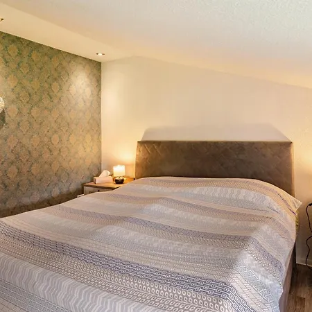 Krummes Haeusschen An Der Nordsee Großheide